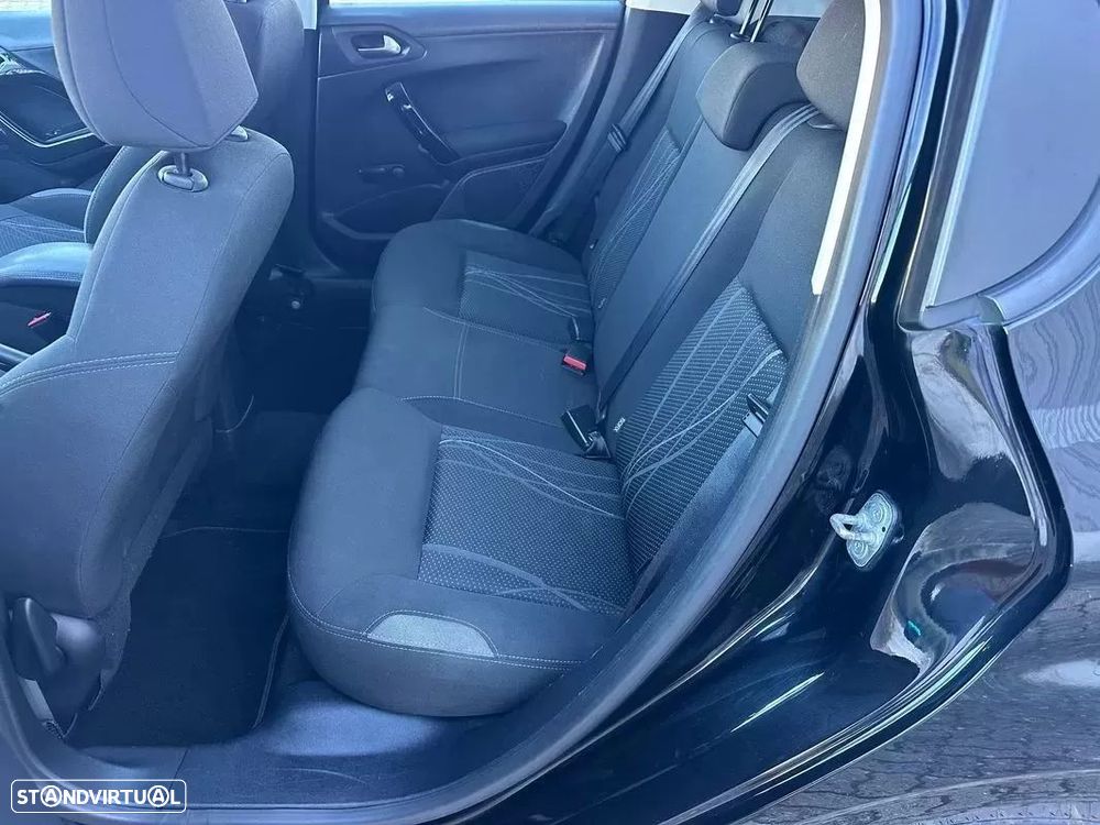 Peugeot 208 e-HDi 68 EGS5 Stop&Start Active - 13