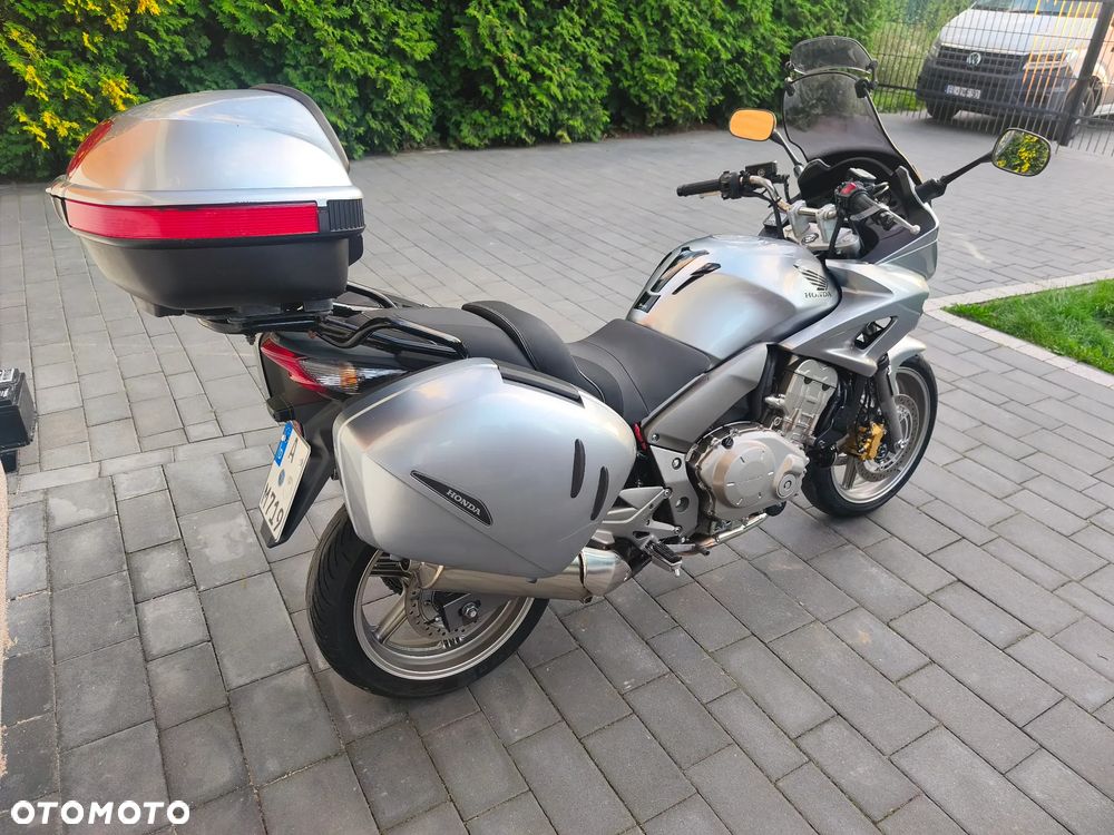 Honda CBF - 3