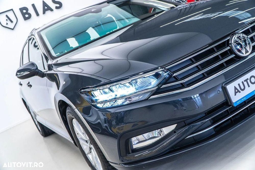 Volkswagen Passat 1.6 TDI DSG Comfortline - 29