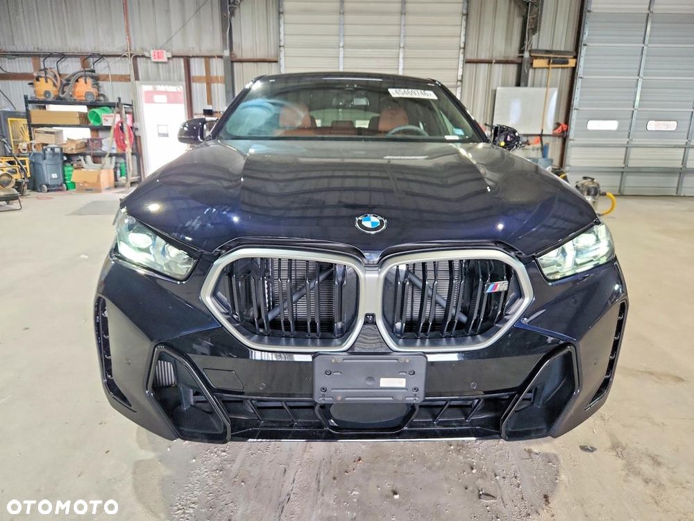 BMW X6 M50i - 6