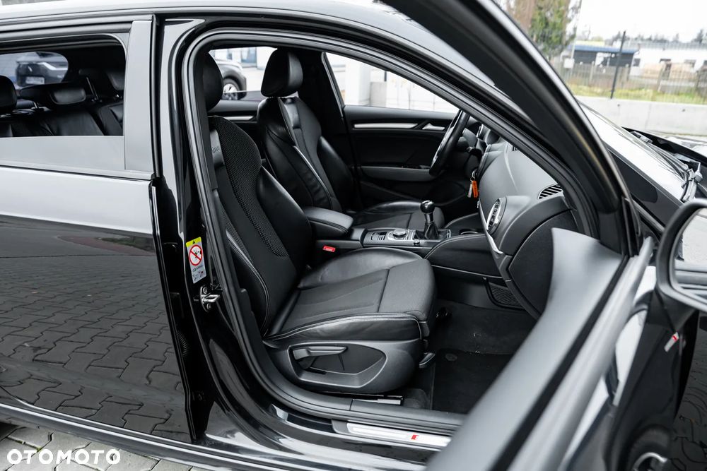 Audi A3 Sportback 1.4 TFSI cylinder on demand S line Sportpaket - 24