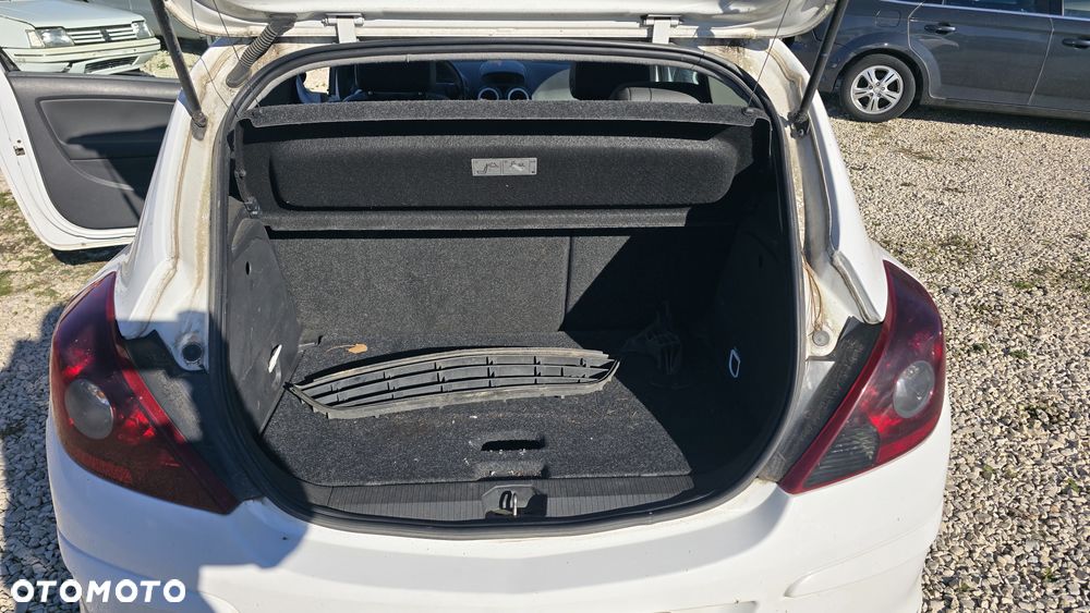 Opel Corsa 1.4 16V Sport - 15