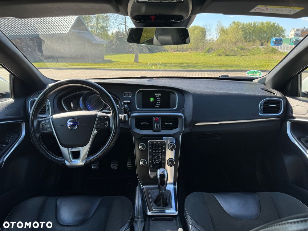 Volvo V40 D2 Drive-E R-Design Kinetic - 9