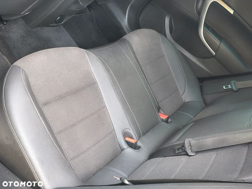 Opel Insignia - 12