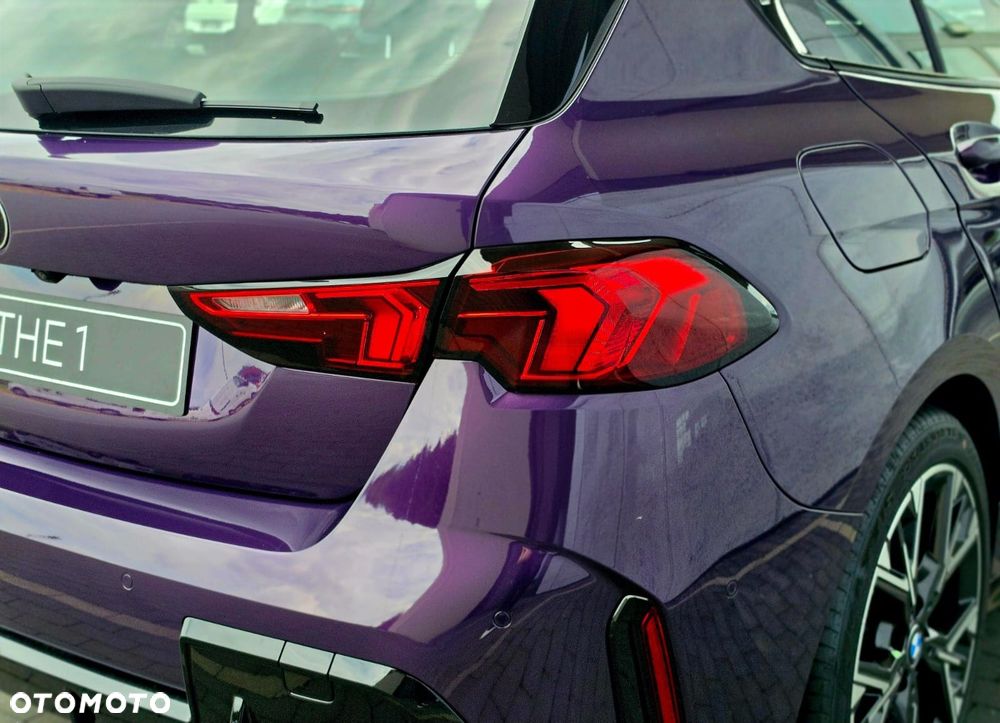 BMW Seria 1 120 mHEV - 8