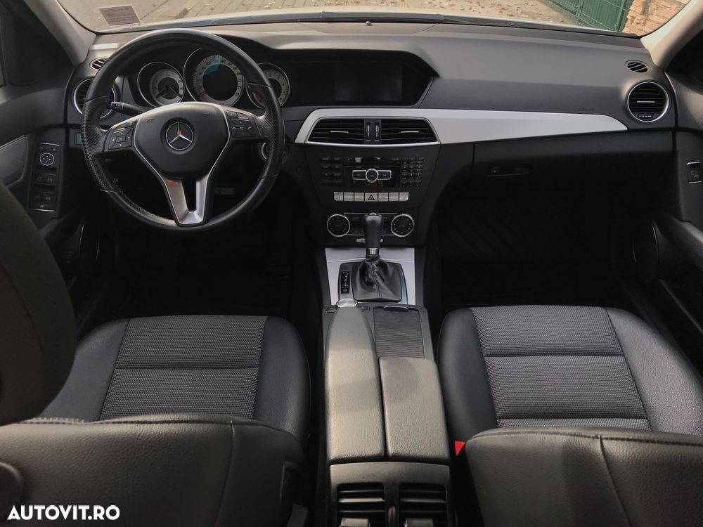 Mercedes-Benz C 180 CGI Automatik BlueEFFICIENCY Avantgarde - 4