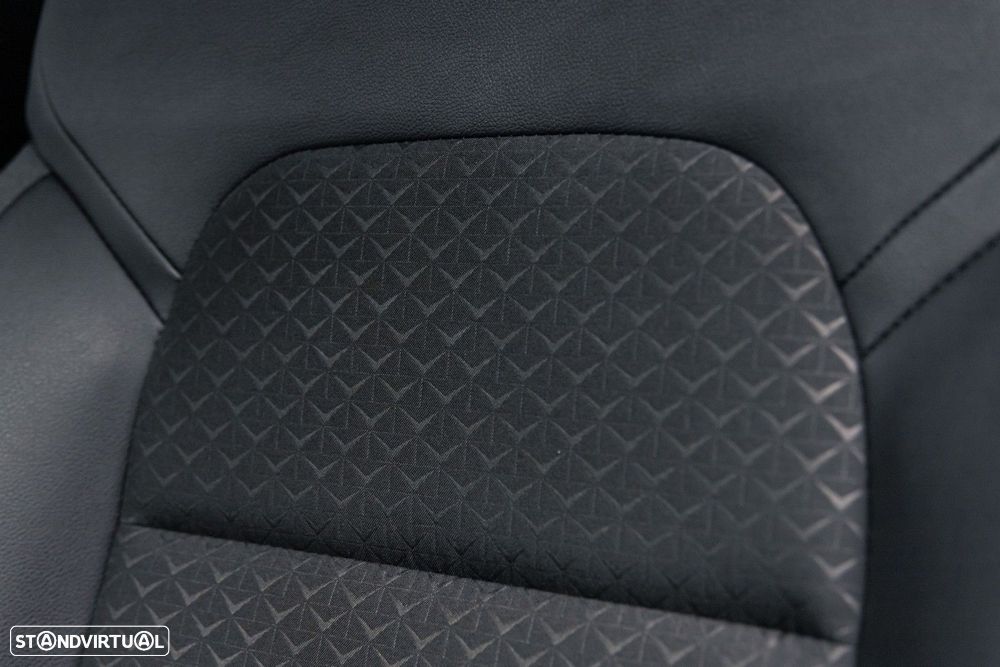 Nissan Juke 1.0 DIG-T Tekna DCT - 20