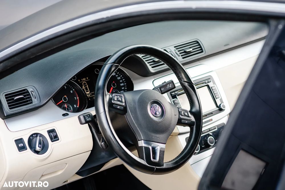 Volkswagen Passat CC 2.0 TSI DSG - 25
