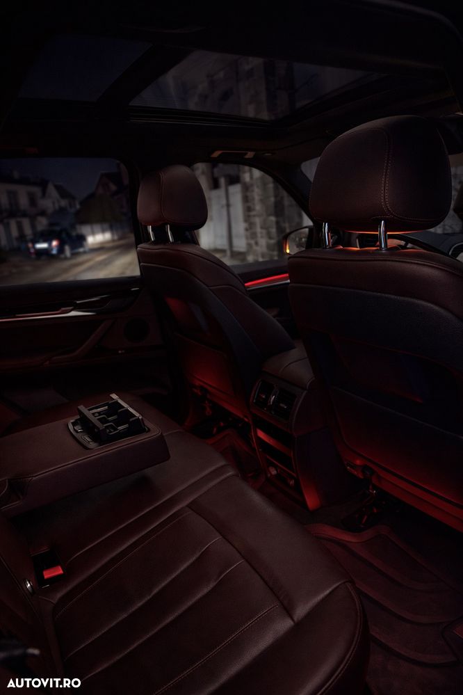 BMW X5 xDrive30d Sport-Aut. - 7