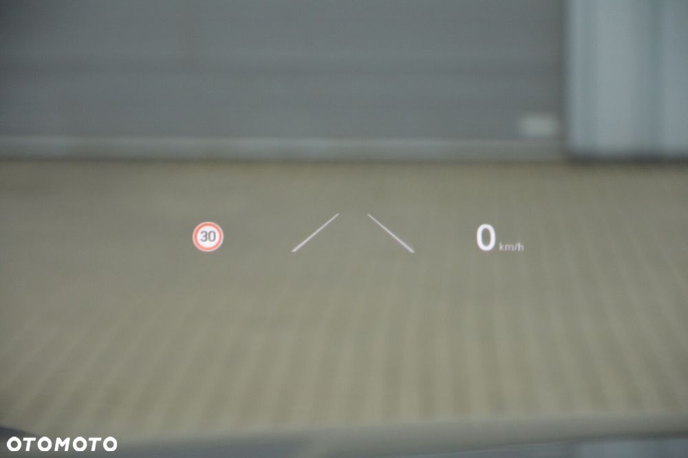 Volkswagen Touareg - 12