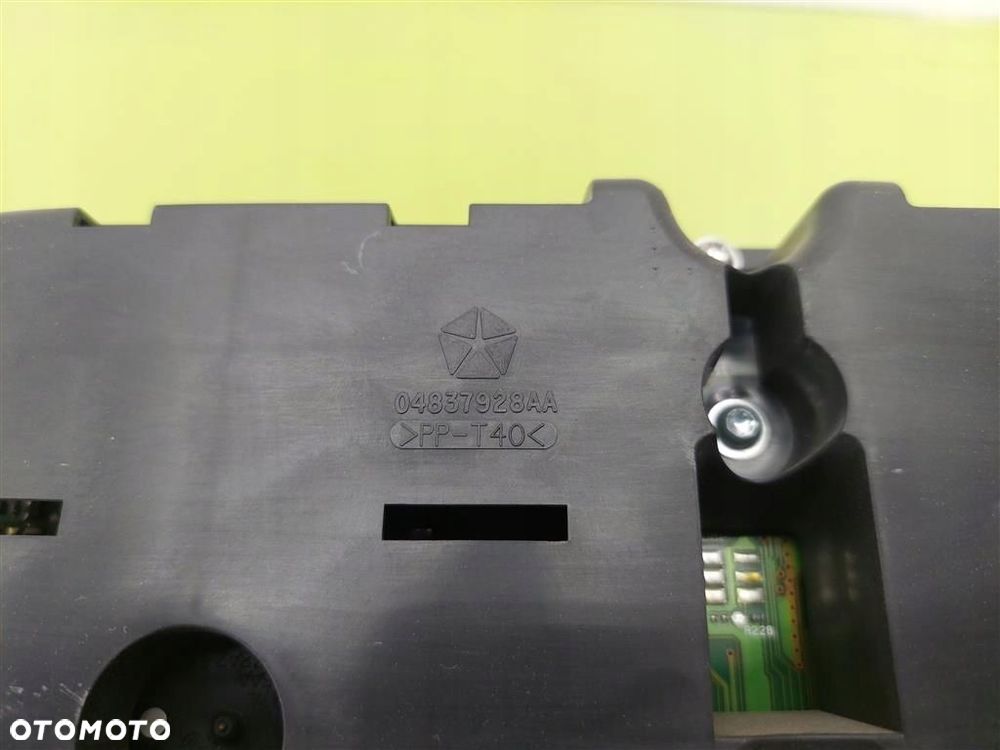 Licznik Dodge Magnum 2004-2008 3,5 V6 B P04602501AD 04837928AA - 6