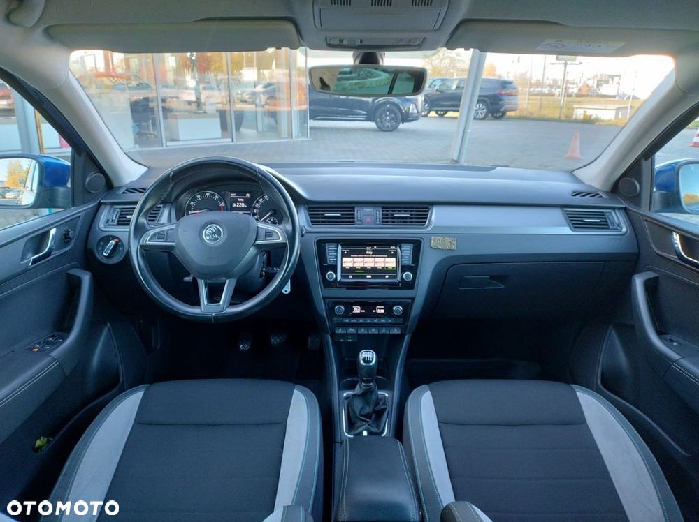 Skoda RAPID 1.2 TSI Joy - 14
