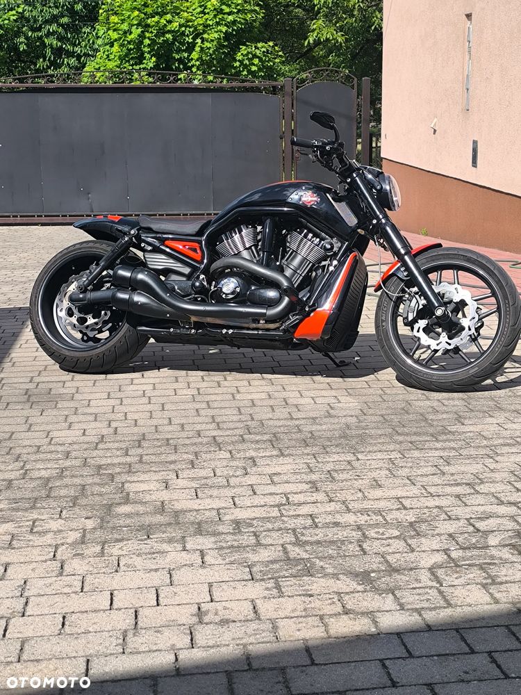 Harley-Davidson V-Rod Muscle - 1