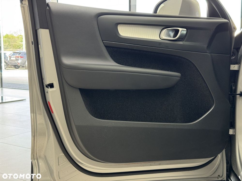 Volvo XC 40 T4 Plug-In Hybrid Core - 12