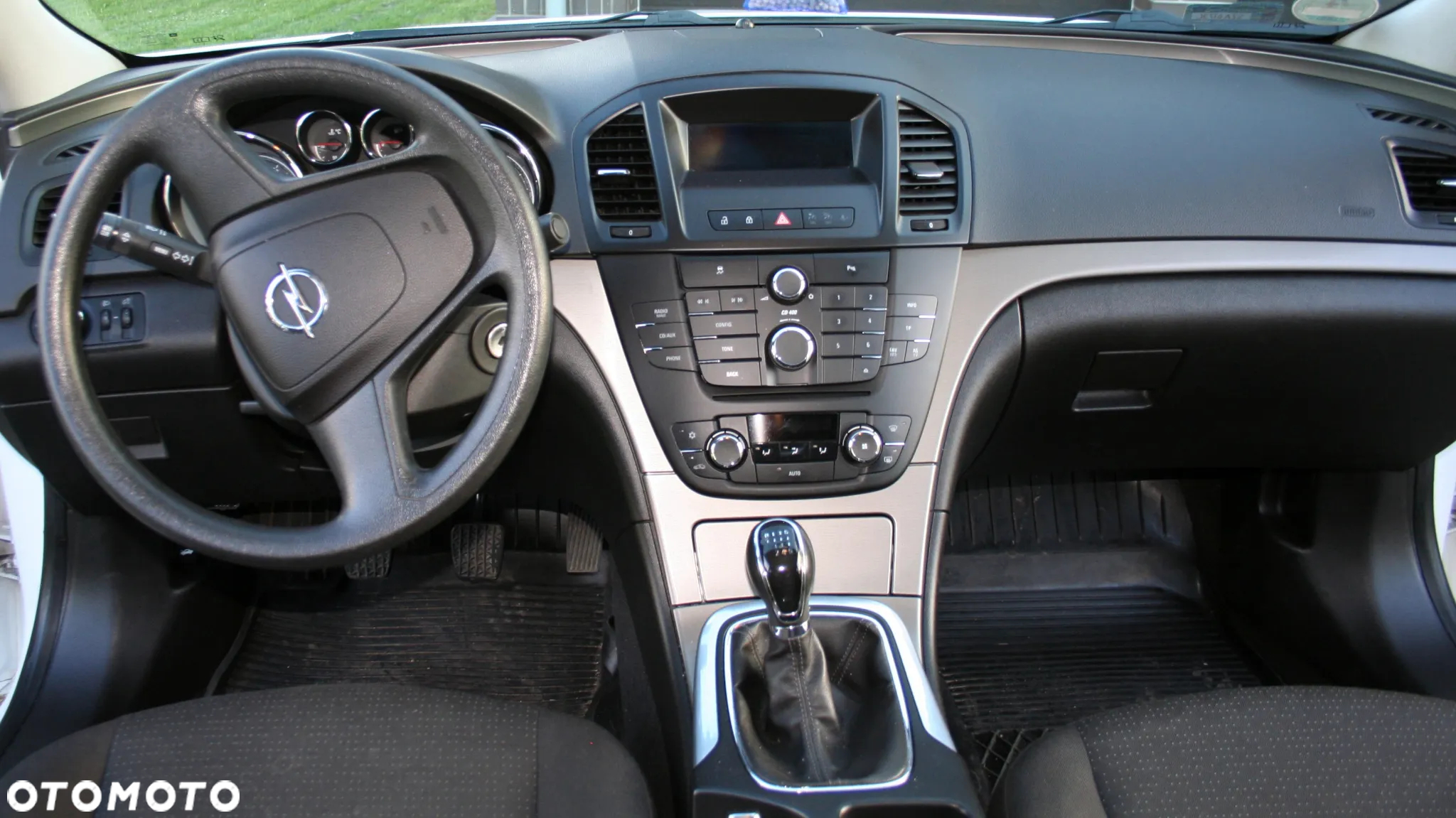 Opel Insignia 1.6 - 24