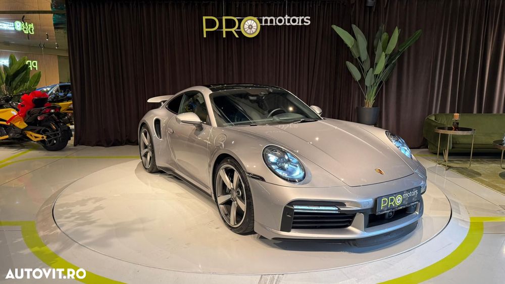 Porsche 911-TURBO-S - 4