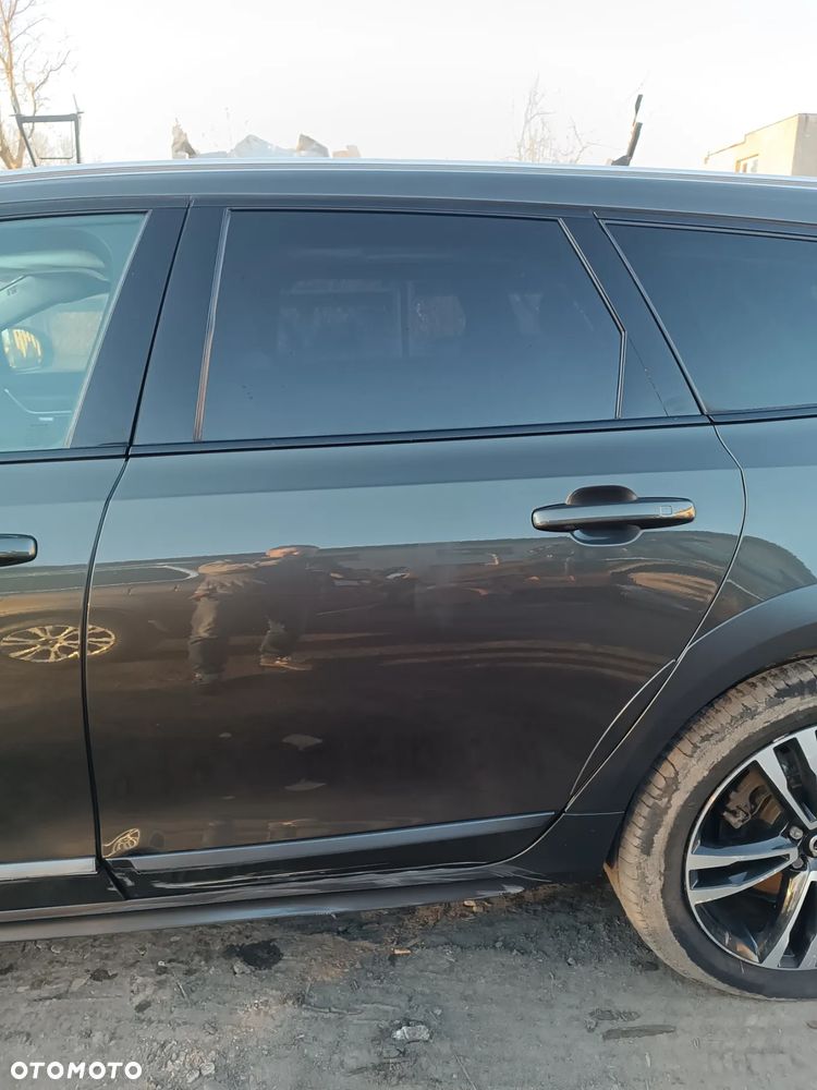 VOLVO V90 CROSS COUNTRY NA CZĘŚCI ĆWIARTKA BŁOTNIK POSZYCIE LAKIER 724 KLAPA ZDERZAK - 22