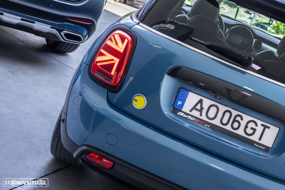MINI 3 Portas Cooper E Classic S - 8