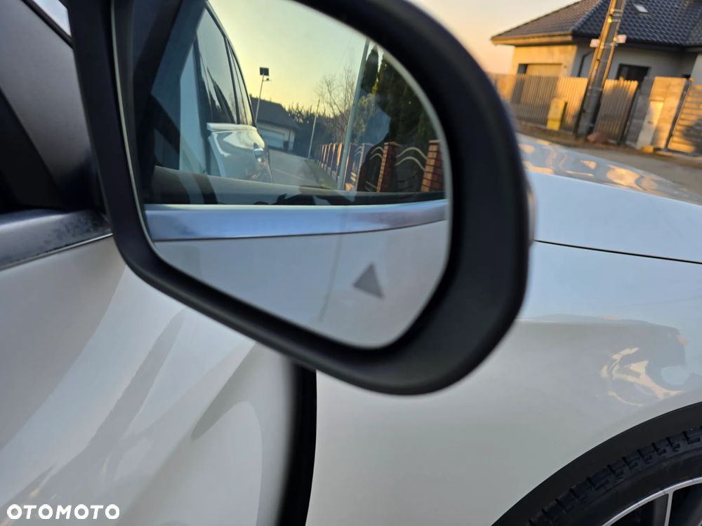 Mercedes-Benz GLC - 24