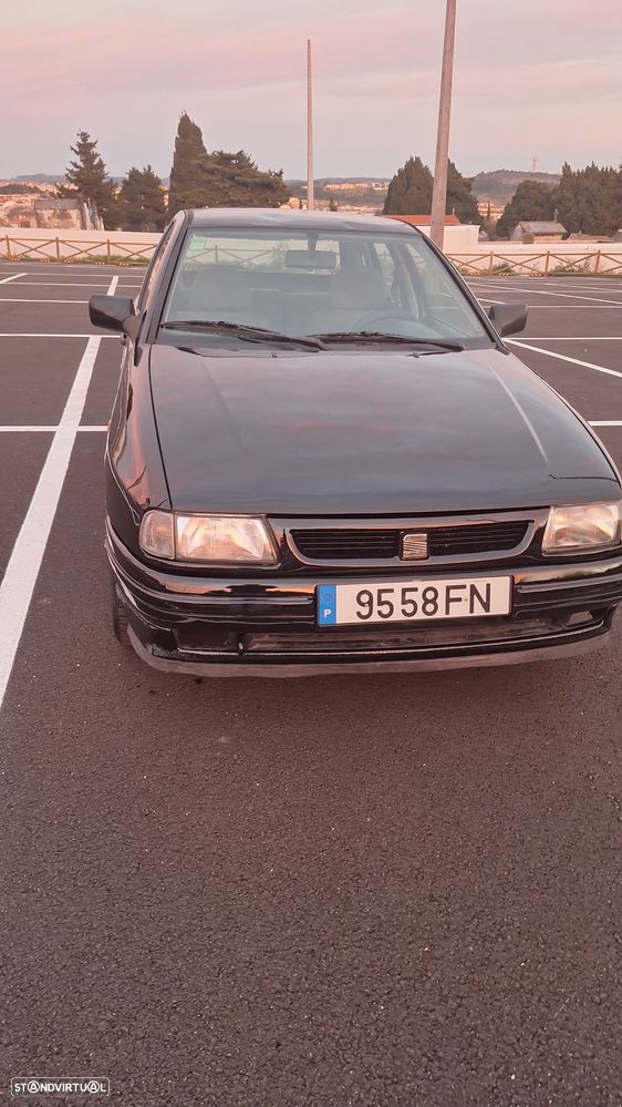 SEAT Ibiza 1.1i Collage - 2