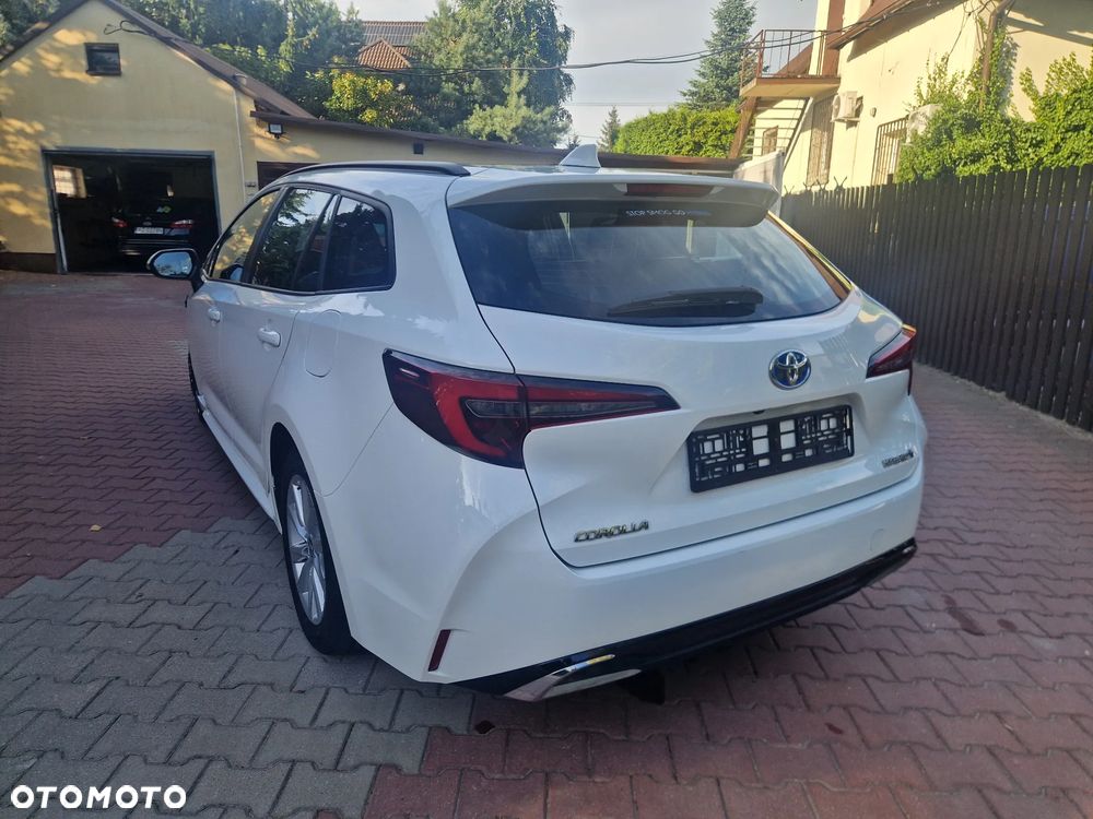 Toyota Corolla 1.8 Hybrid Comfort - 13