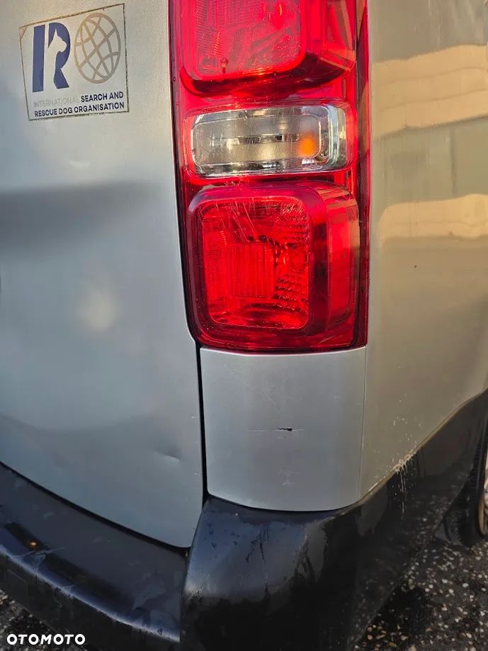 Peugeot Traveller - 40