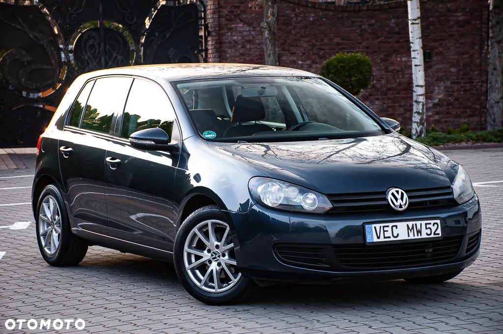 Volkswagen Golf - 11