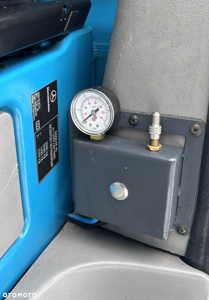 Mercedes-Benz Sprinter - 9