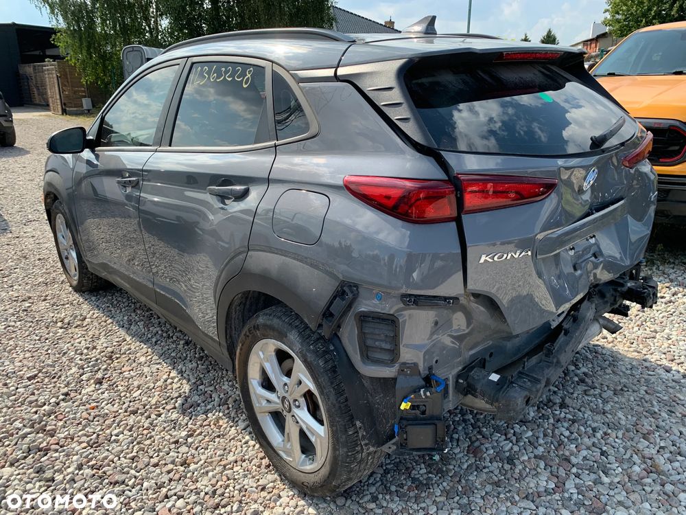 Hyundai Kona - 16
