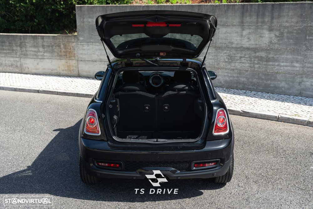 MINI 3 Portas Cooper S - 16