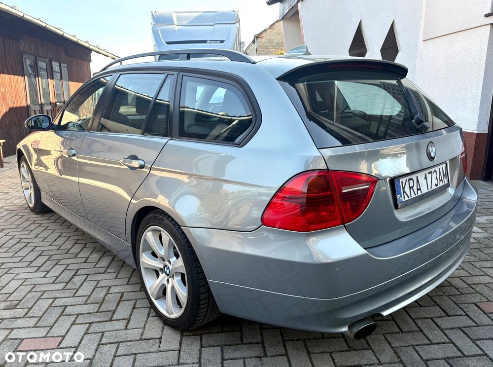 BMW Seria 3 320d DPF - 3