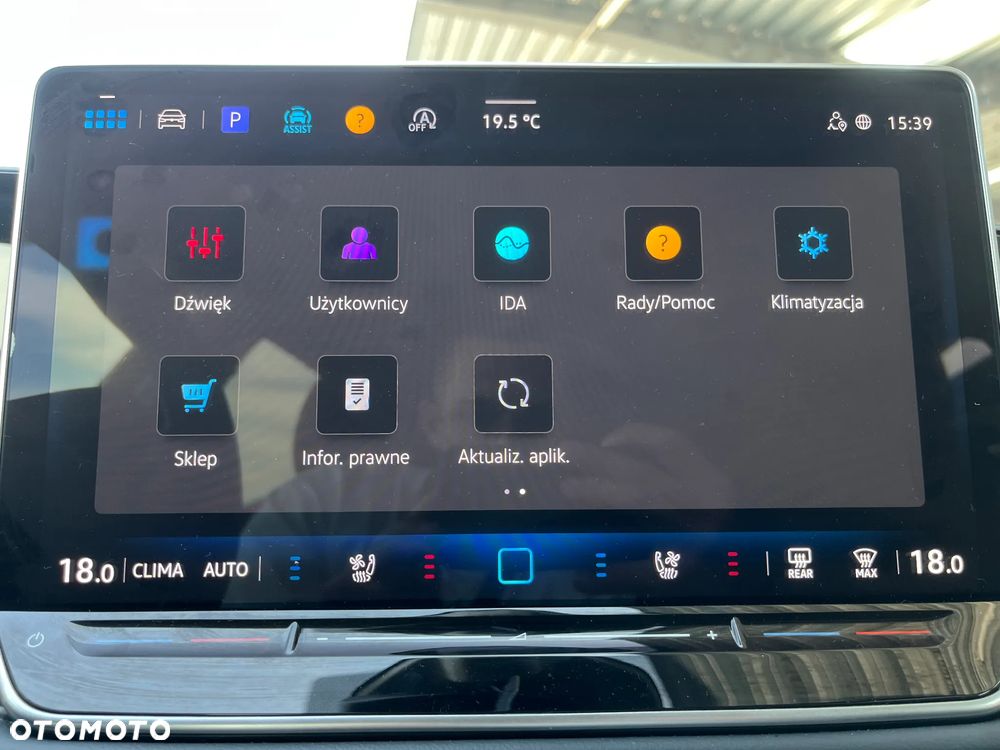 Volkswagen Passat - 32