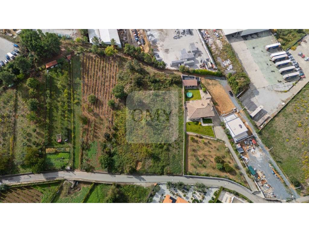 Três Terrenos Contíguos c/ Licença de Construção p/ 4 Moradias - Grande imagem: 5/28