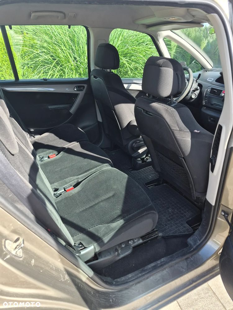Citroën C4 1.6 HDi FAP EGS6 Confort - 12