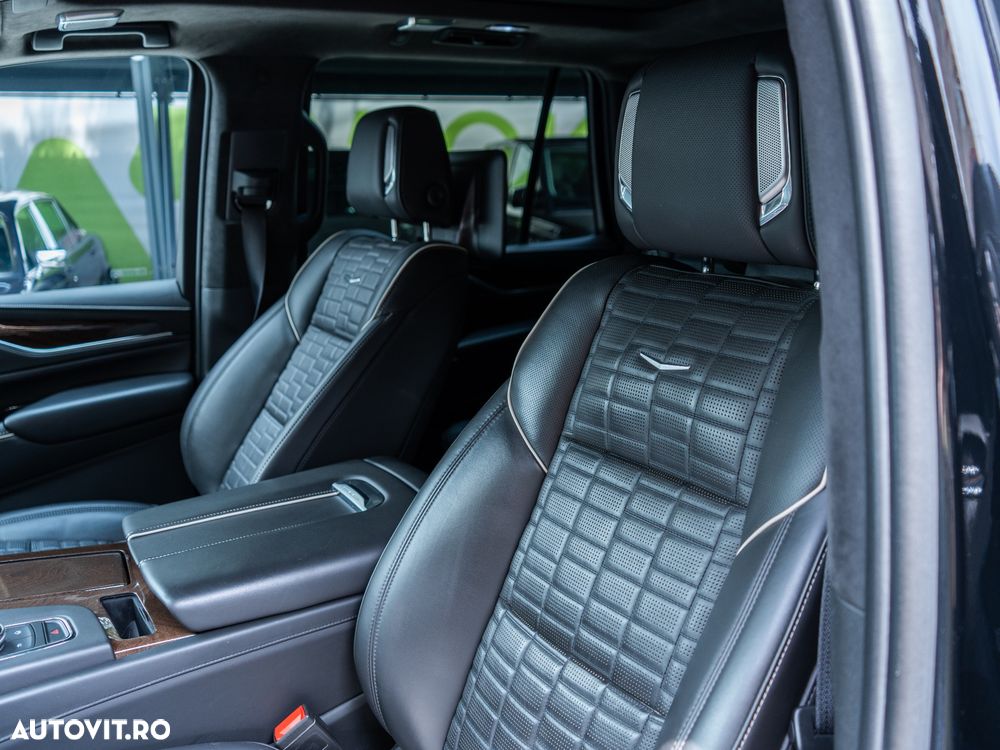 Cadillac Escalade - 31