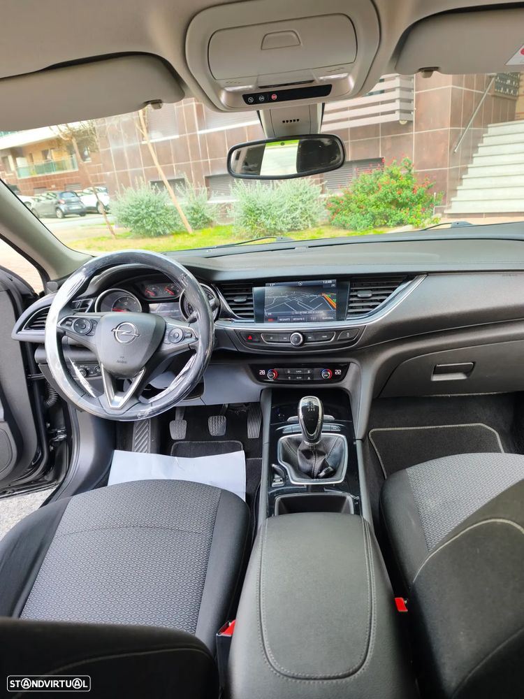 Opel Insignia Sports Tourer - 21