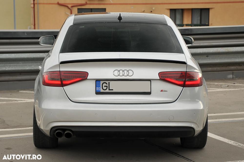 Audi A4 2.0 TDI Multitronic - 10