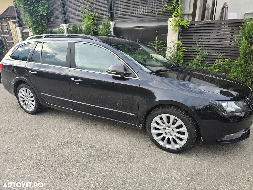 Skoda Superb 2.0 TDI 4X4 Elegance - 1