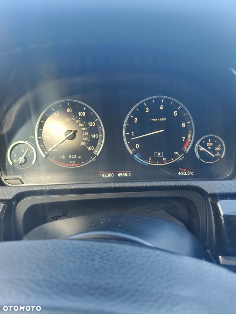 BMW 5GT 535i - 6