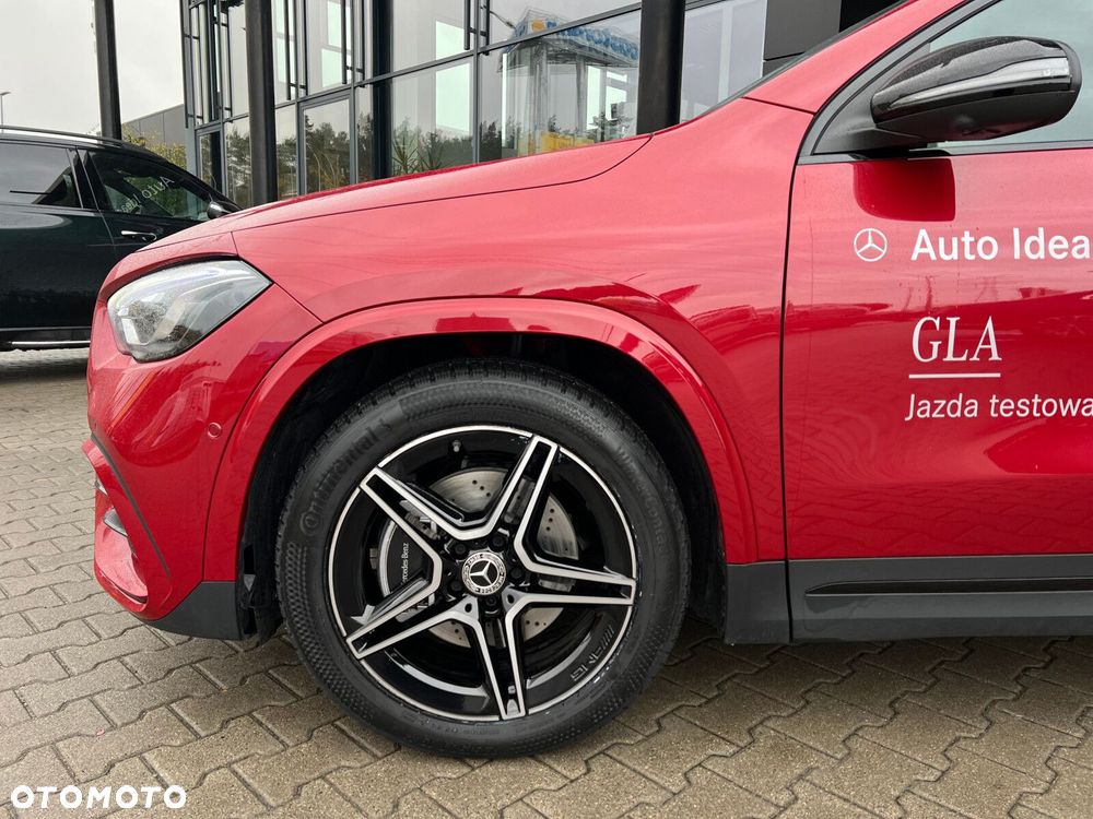 Mercedes-Benz GLA - 6