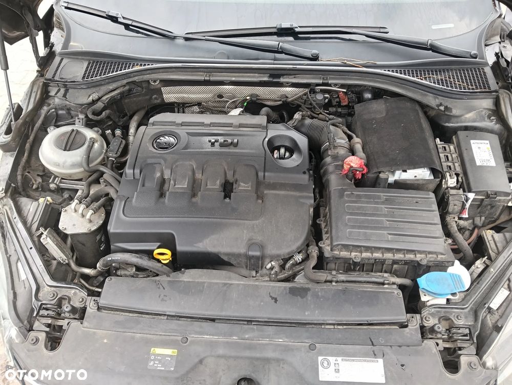 Skoda Superb 2.0 TDI DSG L&K - 22