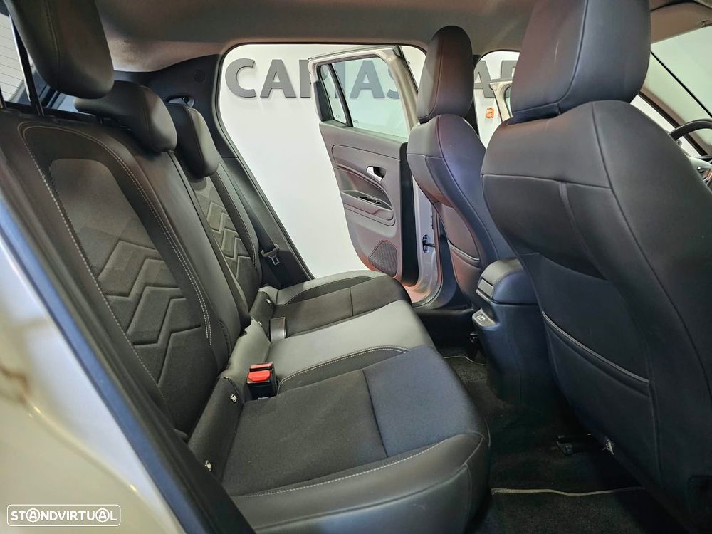 Jeep Avenger 1.2 GSE T3 Altitude - 13
