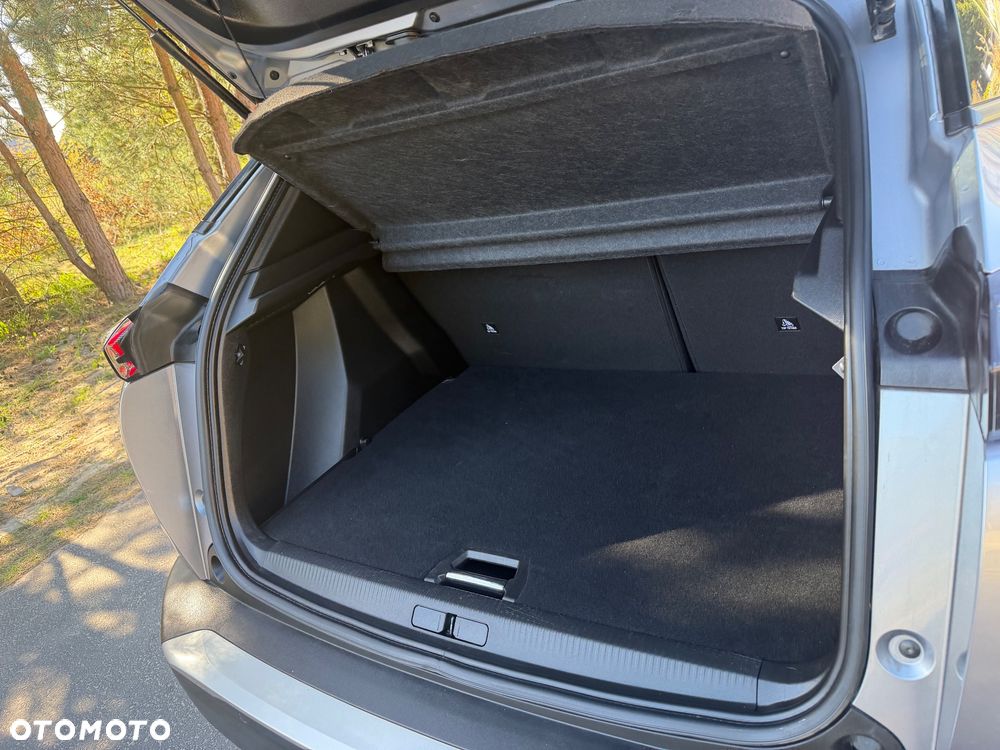 Peugeot 2008 1.2 PureTech Allure Pack S&S - 21