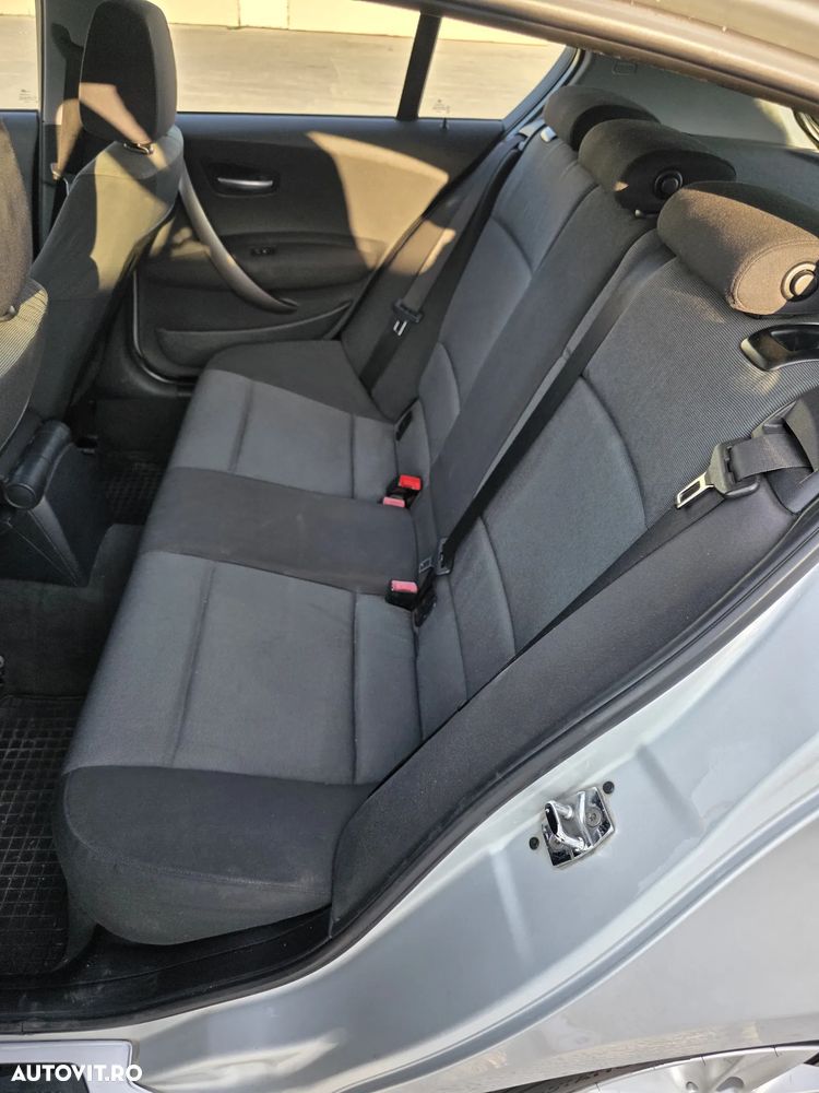 BMW Seria 1 120d - 10