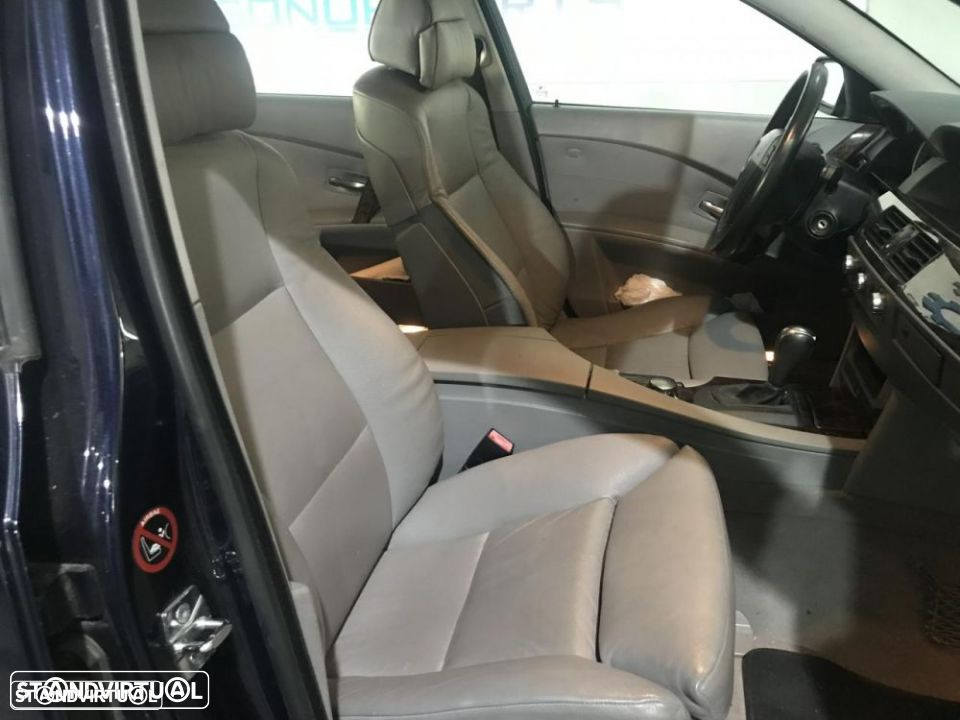 BMW 525d caixa automatica E60 Para Peças - 3