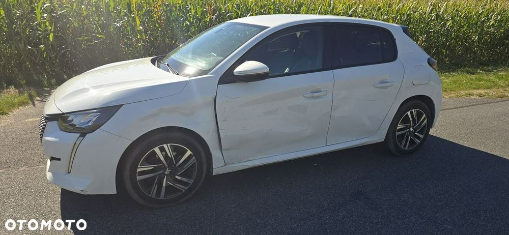 Peugeot 208 - 6