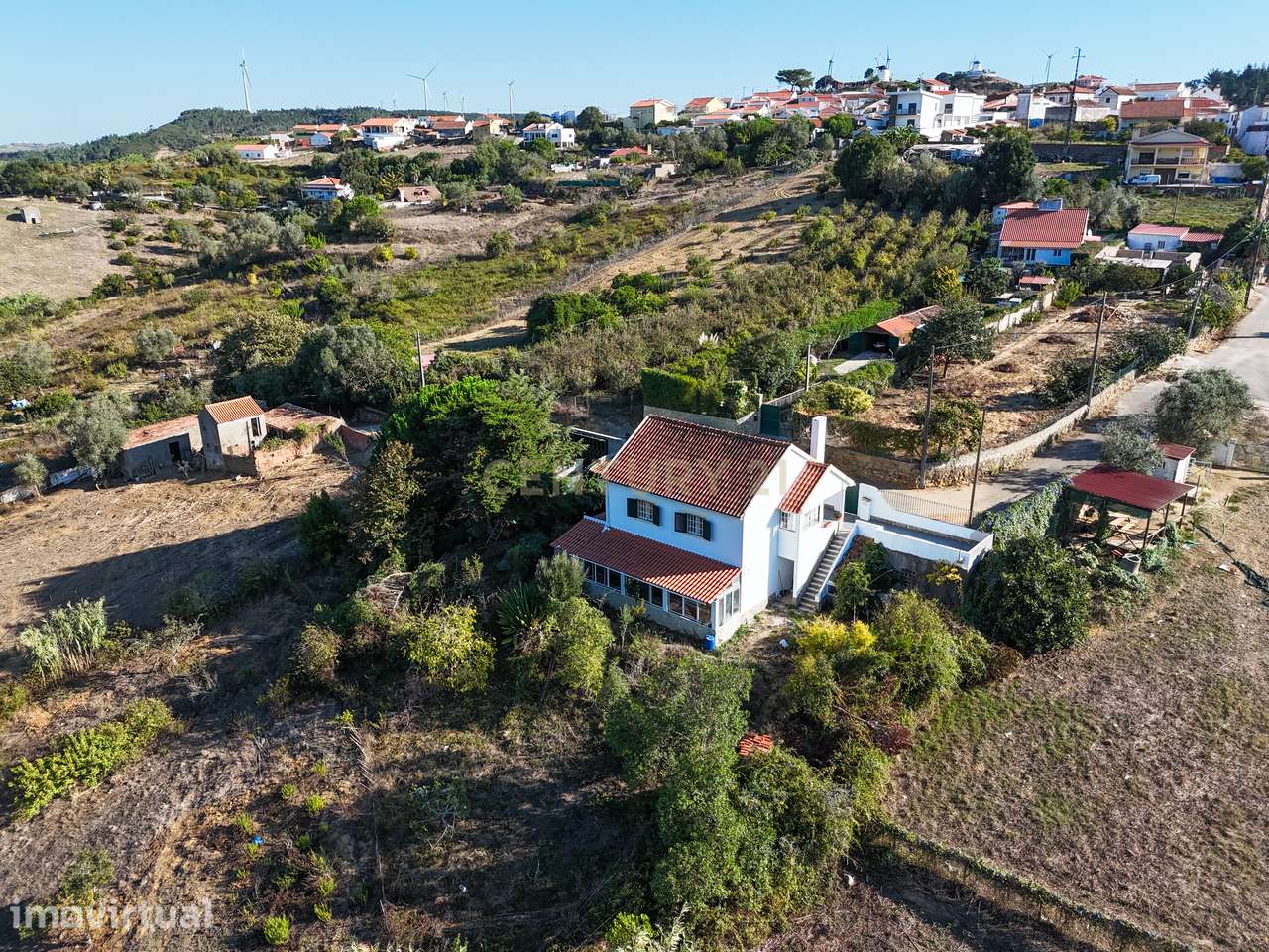 Moradia T3 com 6.875 m² de terreno em Sobral da Abelheira, Mafra - Grande imagem: 5/51