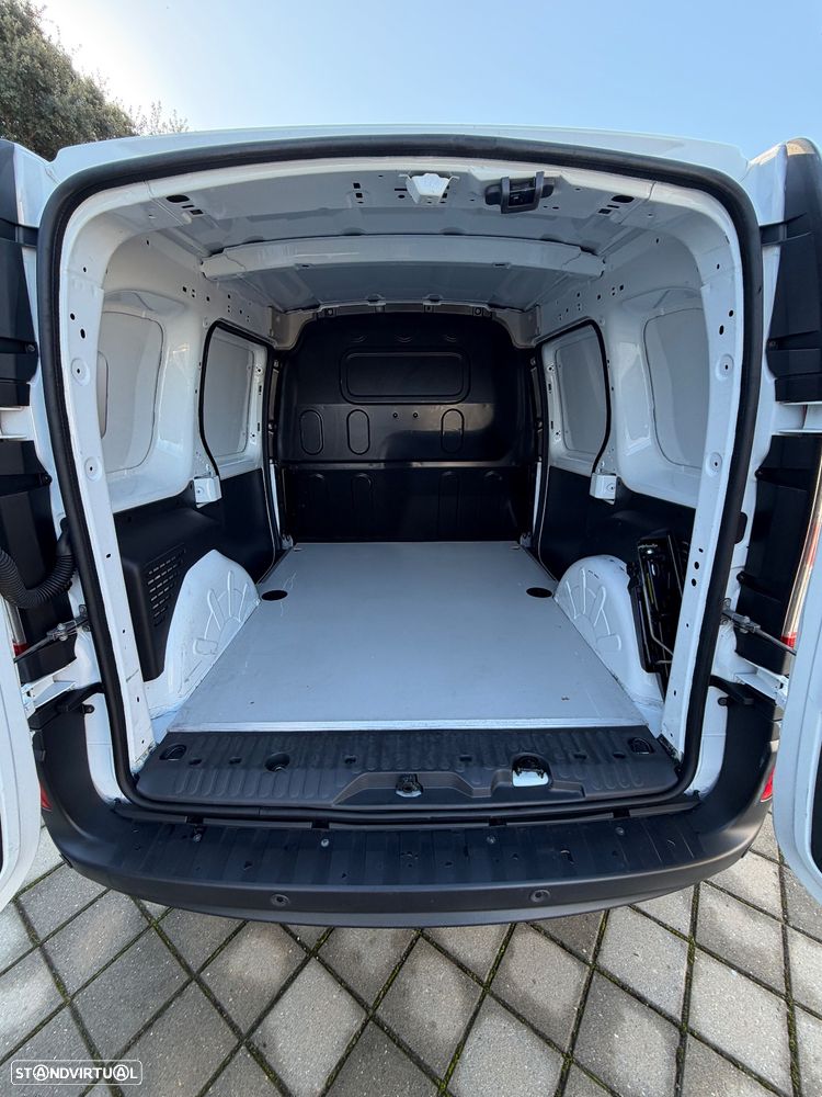 Renault kangoo express blue dci 95 extra r-link caixa 6 velocidades - 19