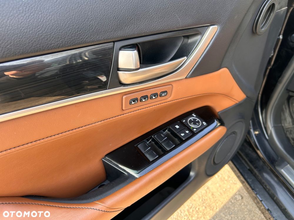 Lexus GS - 11