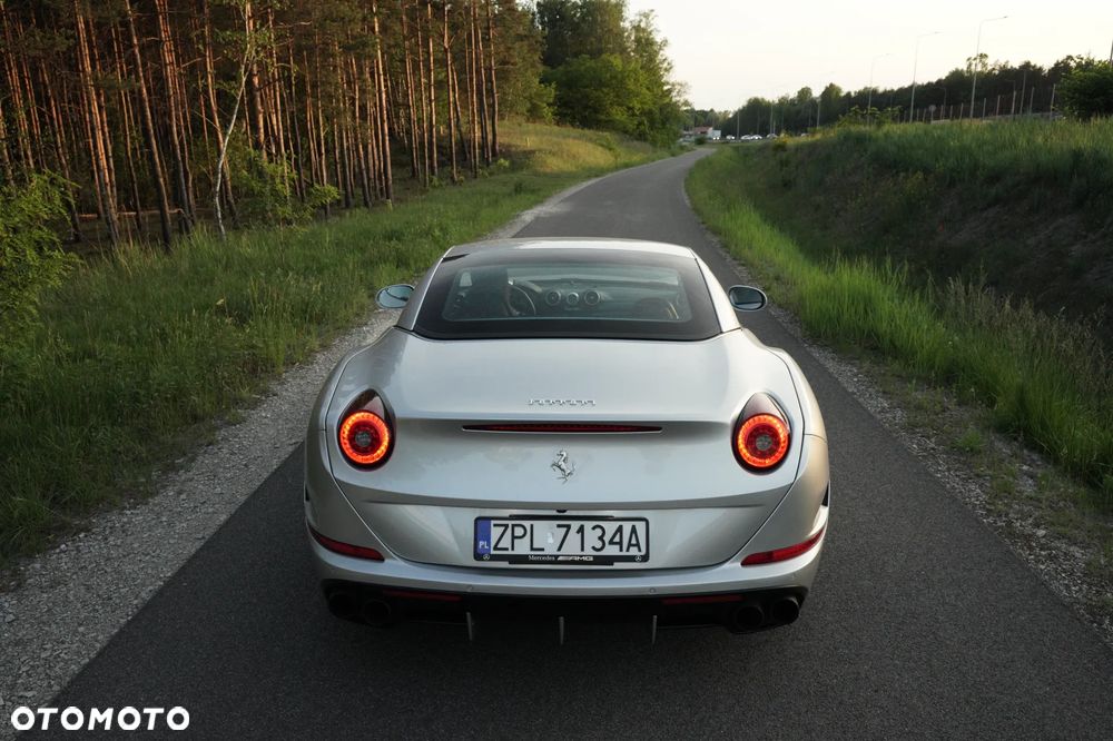 Ferrari California T - 26